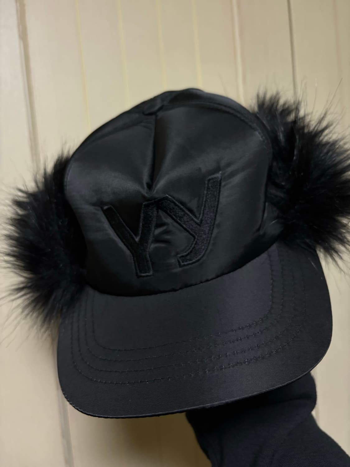 에스파 닝닝 착용) OPEN YY 오픈와이와이 이어플랩 털 모자 상품이미지4