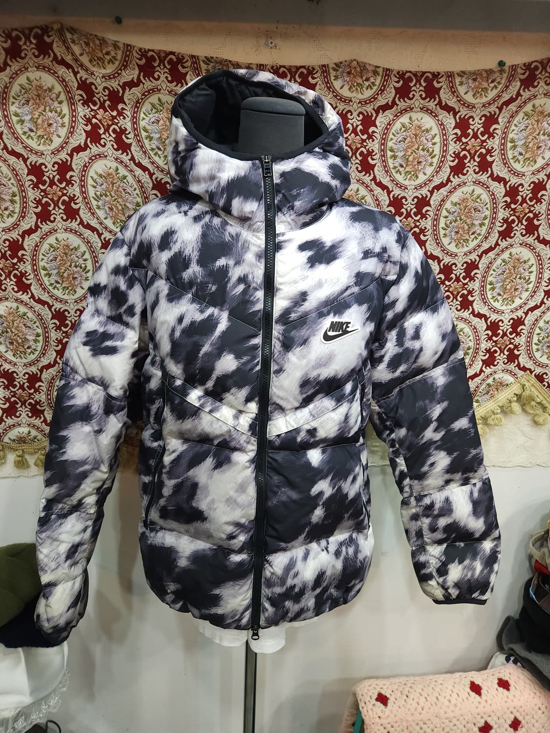  나이키 윈드런너 오리털 숏 패딩점퍼

 상품이미지1