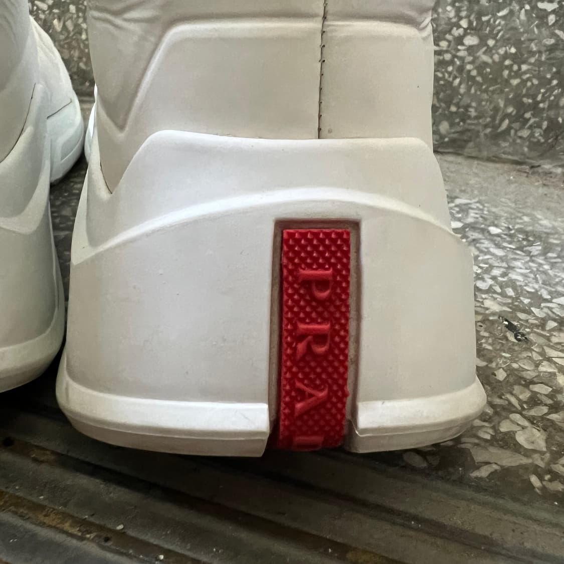 프라다 폴라리우스 하이탑 스니커즈 상품이미지6