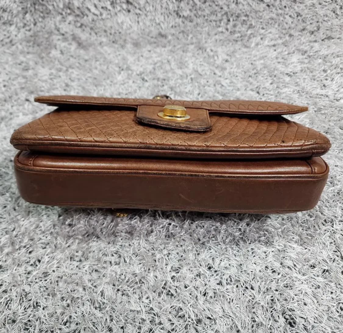 발리 레더 퀼팅 숄더백 상품이미지3