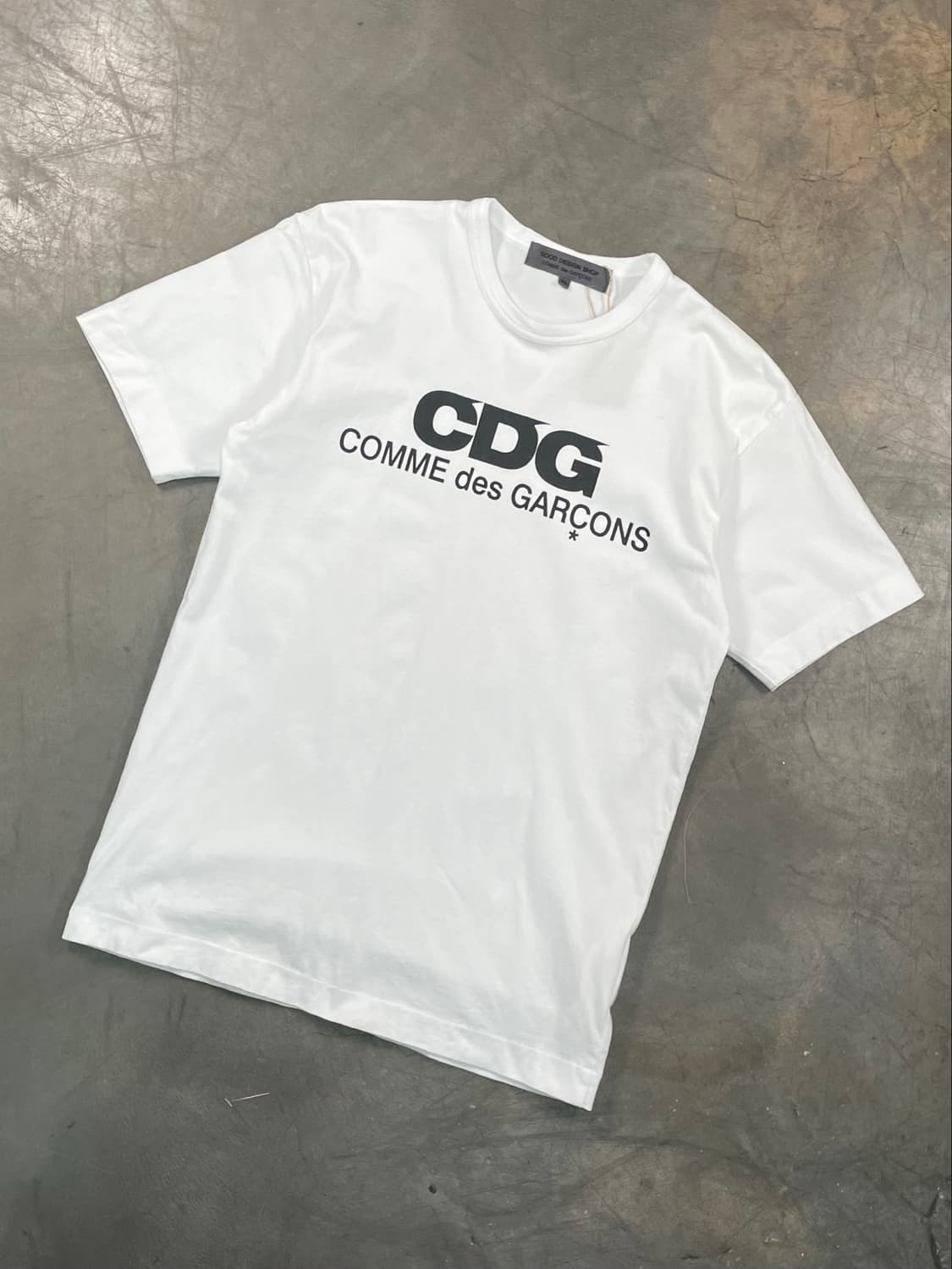꼼데가르송 cdg로고 반팔 티셔츠  상품이미지2