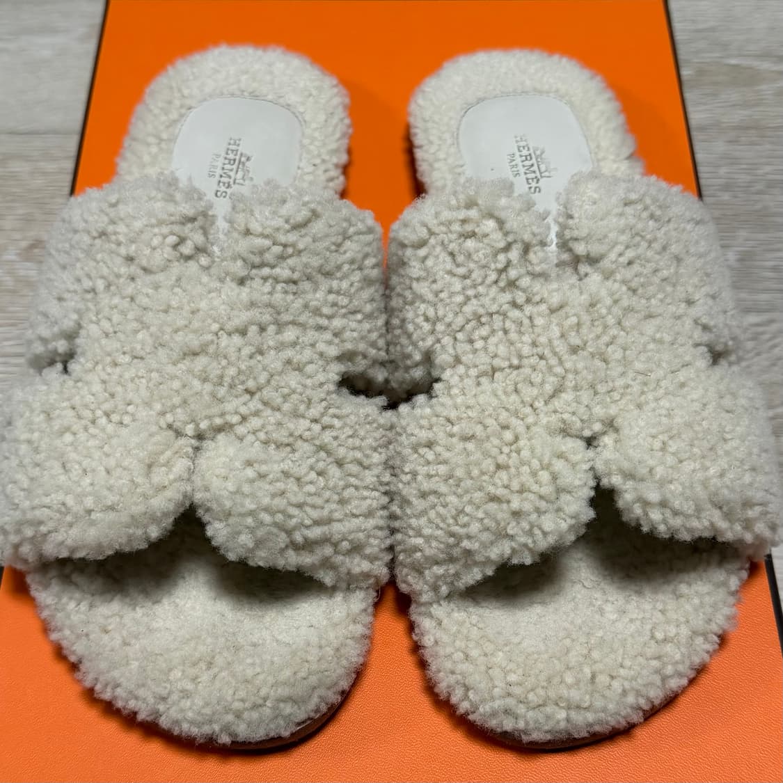 [S급/42.5] 에르메스 이즈미르 시어링 퍼 샌들 슬리퍼 상품이미지6