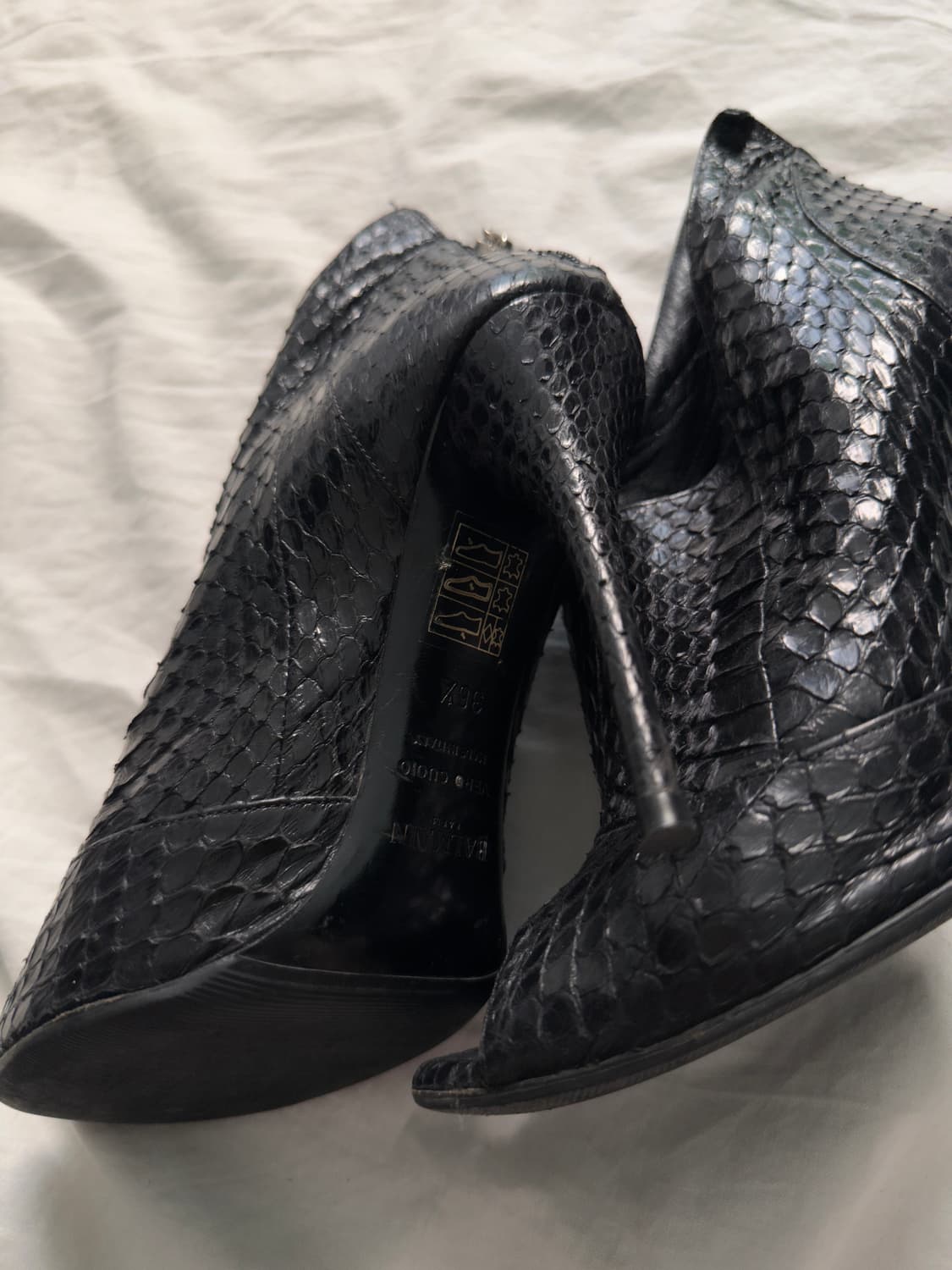 발망 데카르넹 아카이브 오피움 “snake heels” 파이톤 레더 힐 상품이미지4