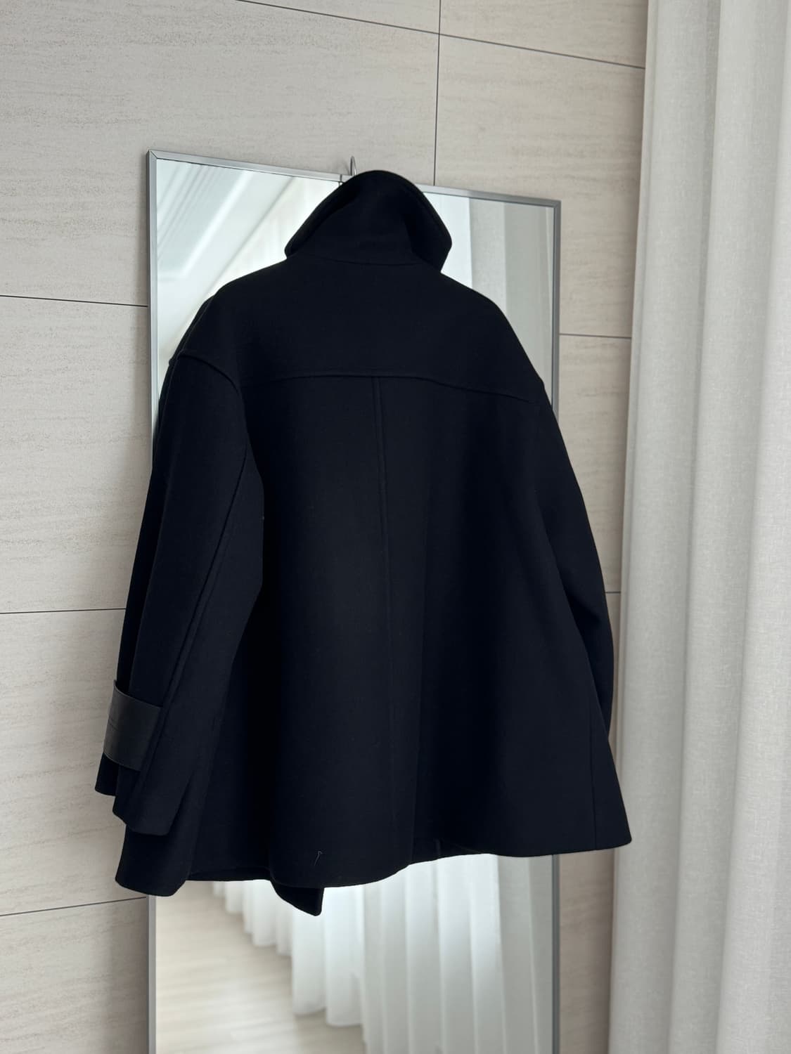 <2회 착용🖤> R2W 에버트 레더패치 하프코트 Ebert 상품이미지5