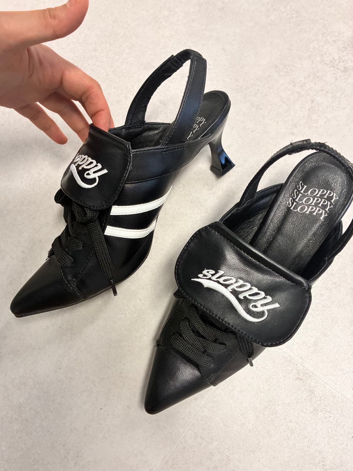 스니커즈힐 235 상품이미지1