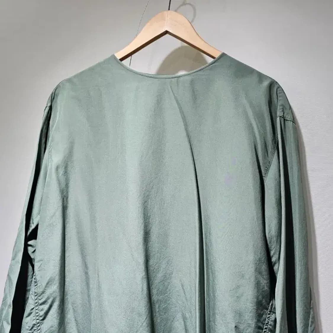 더캐시미어 긴팔 블라우스 ~55반 상품이미지2