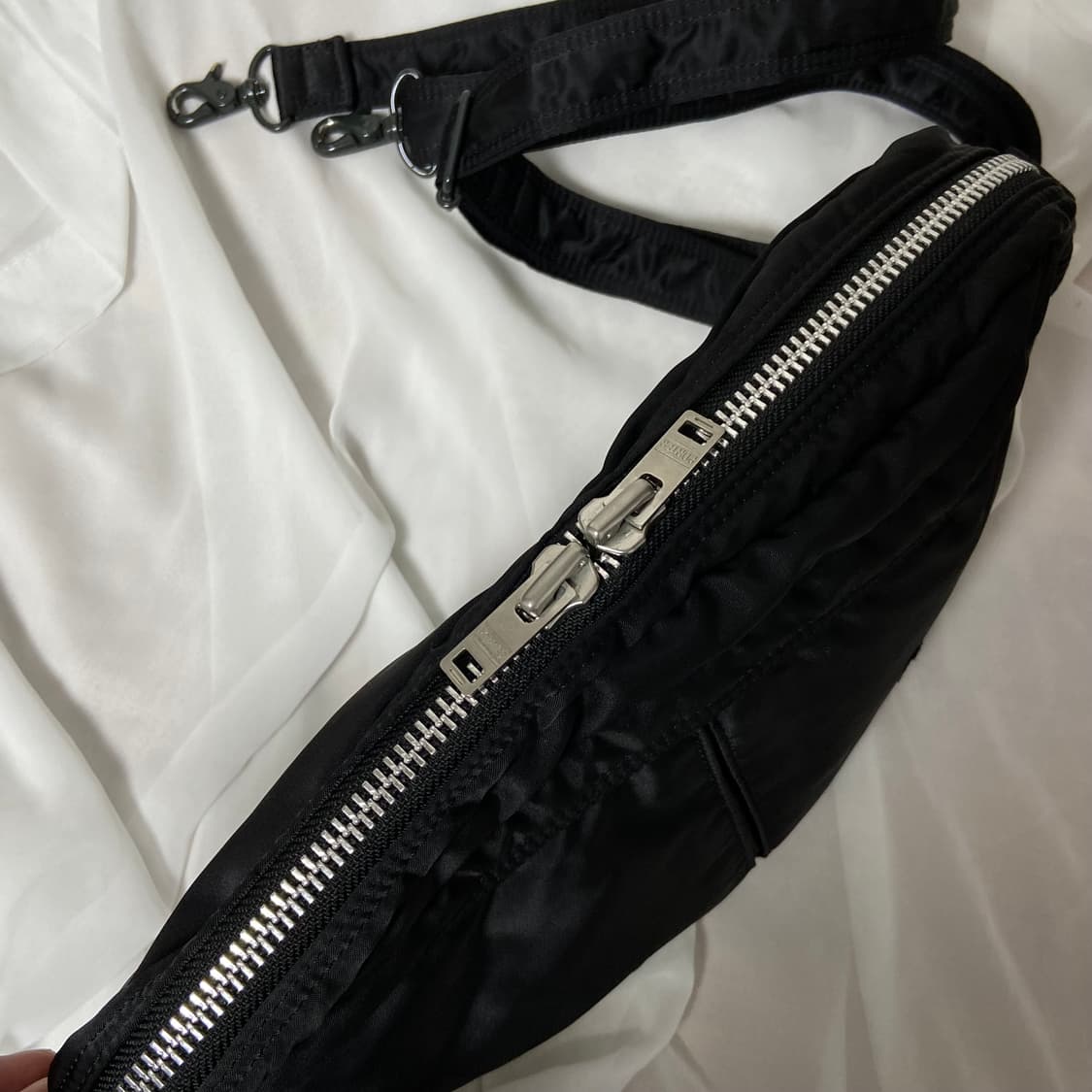 신형)PORTER 포터 탱커 하프문 반달 숄더백 상품이미지3