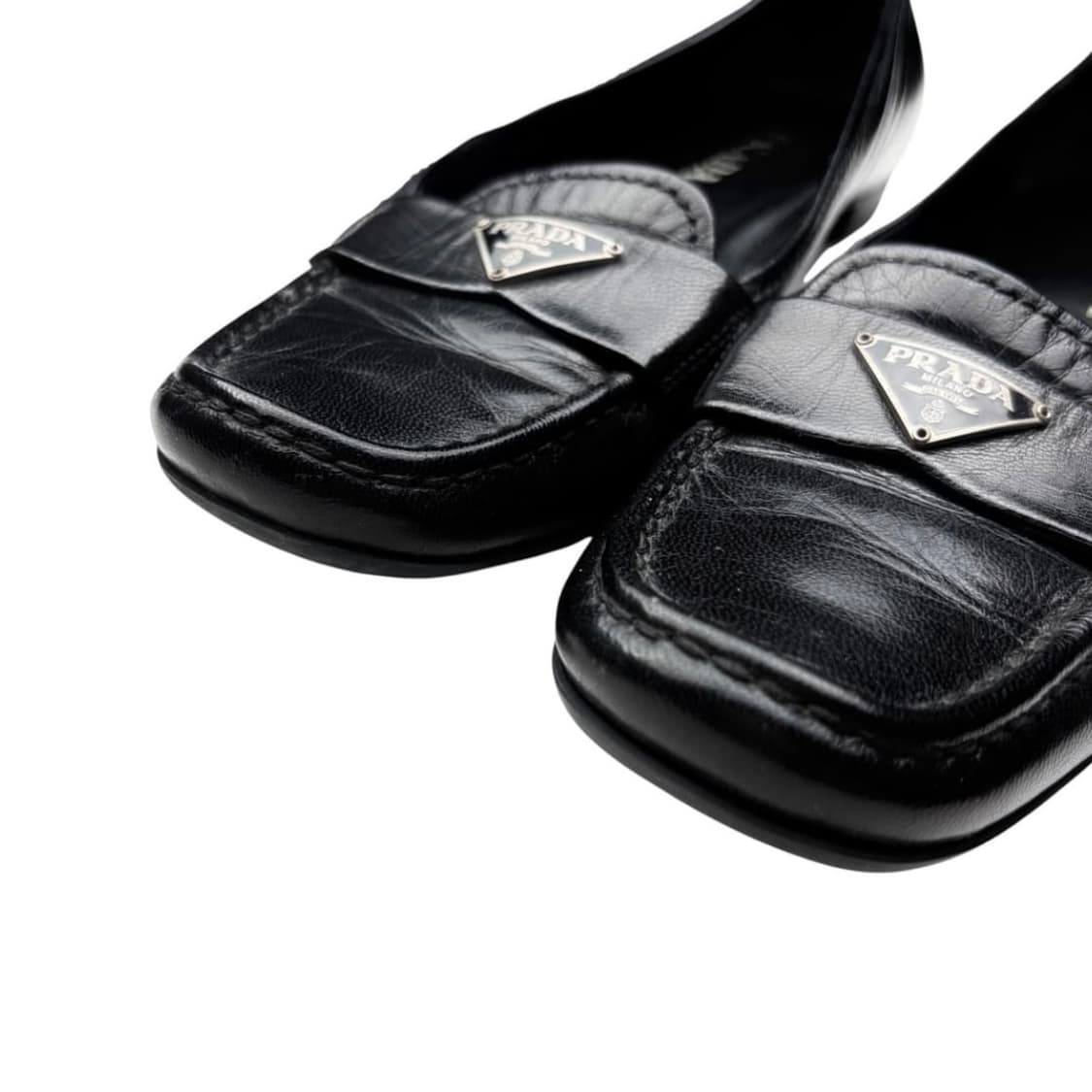 프라다 37.5 삼각 로고 플랫 로퍼 . 초콜릿 상품이미지3