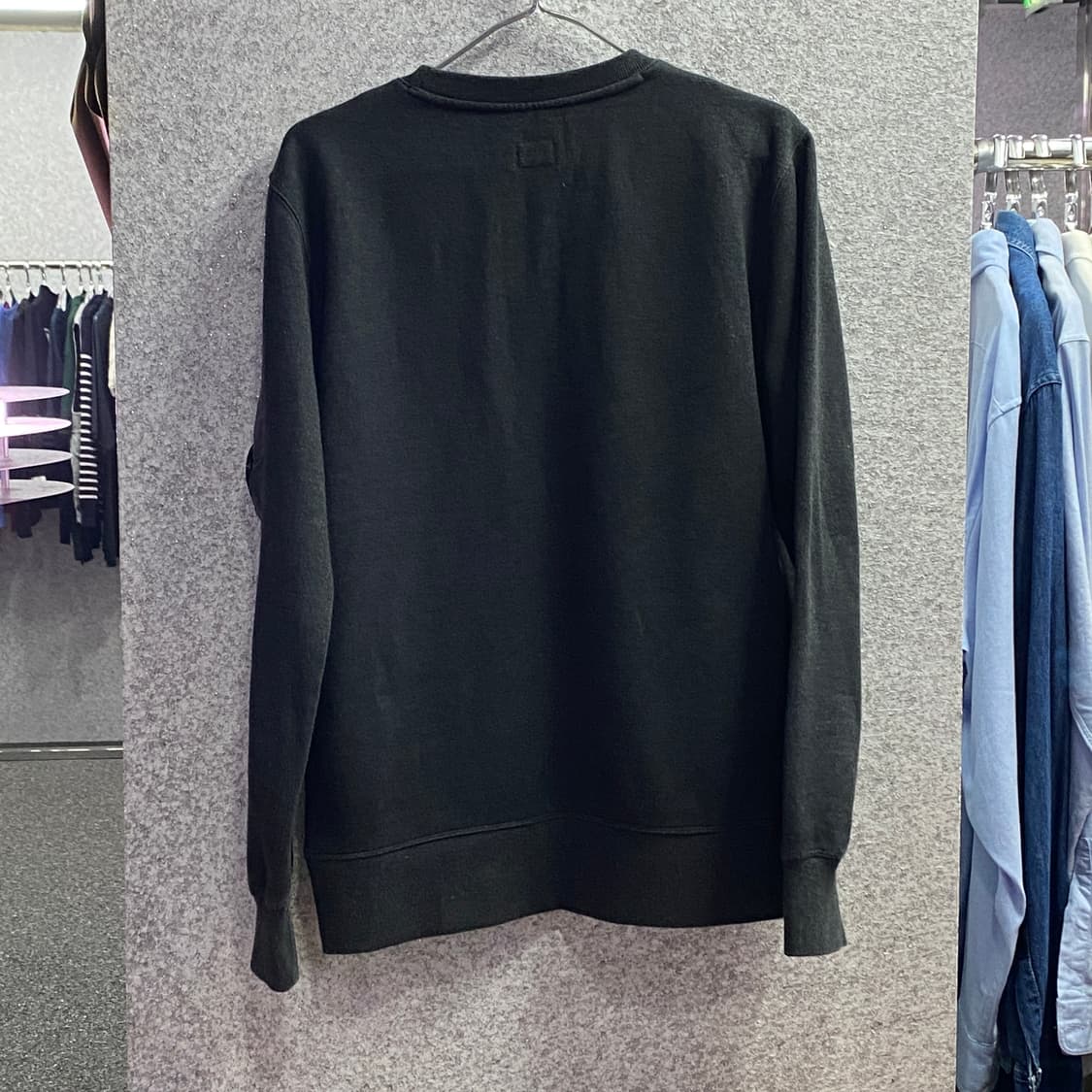 C.P company 스몰로고 데일리 맨투맨 B2553 상품이미지3