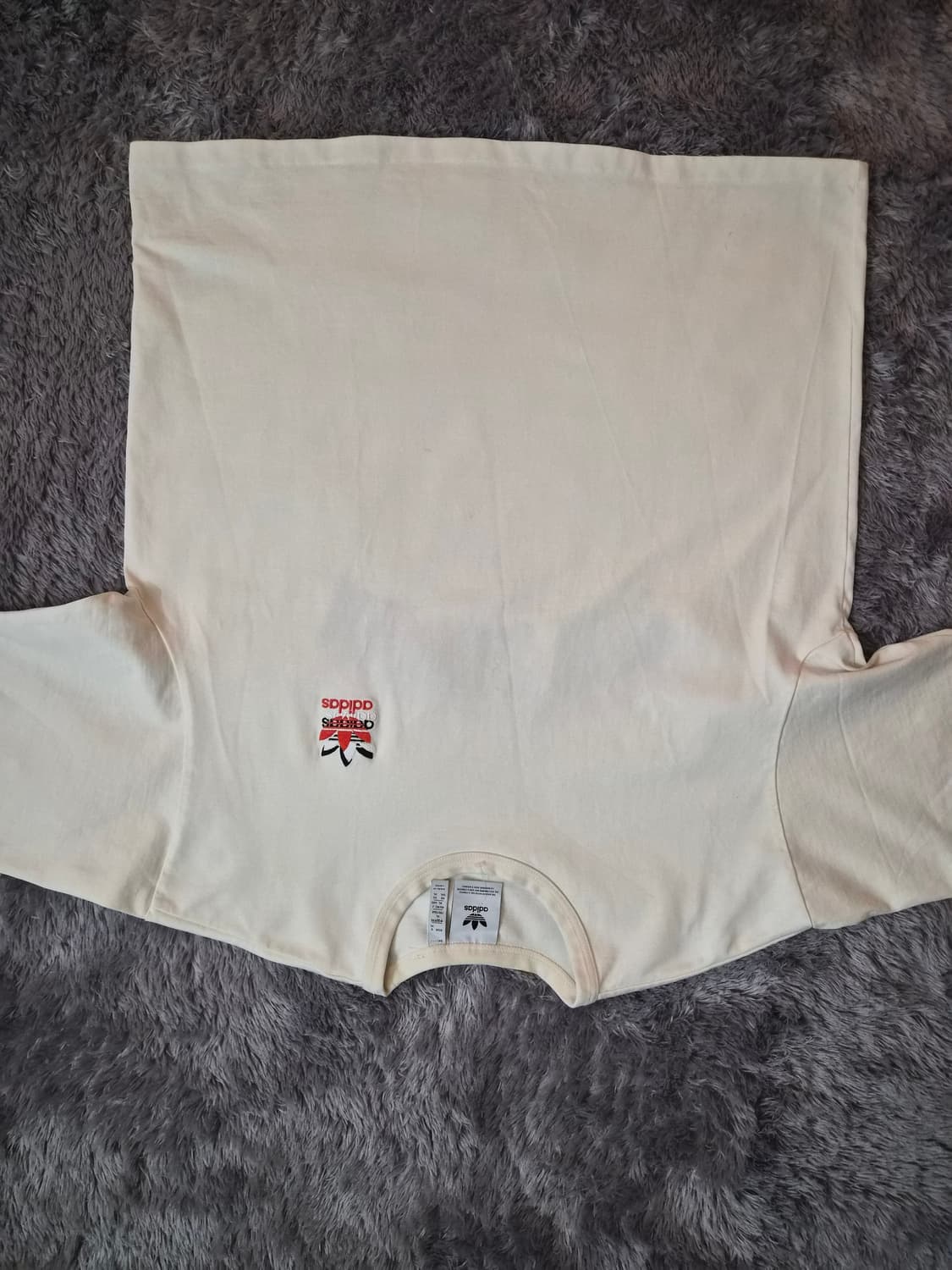 아디다스 오리지널 오버핏 자수 로고 반팔 티셔츠 상품이미지3