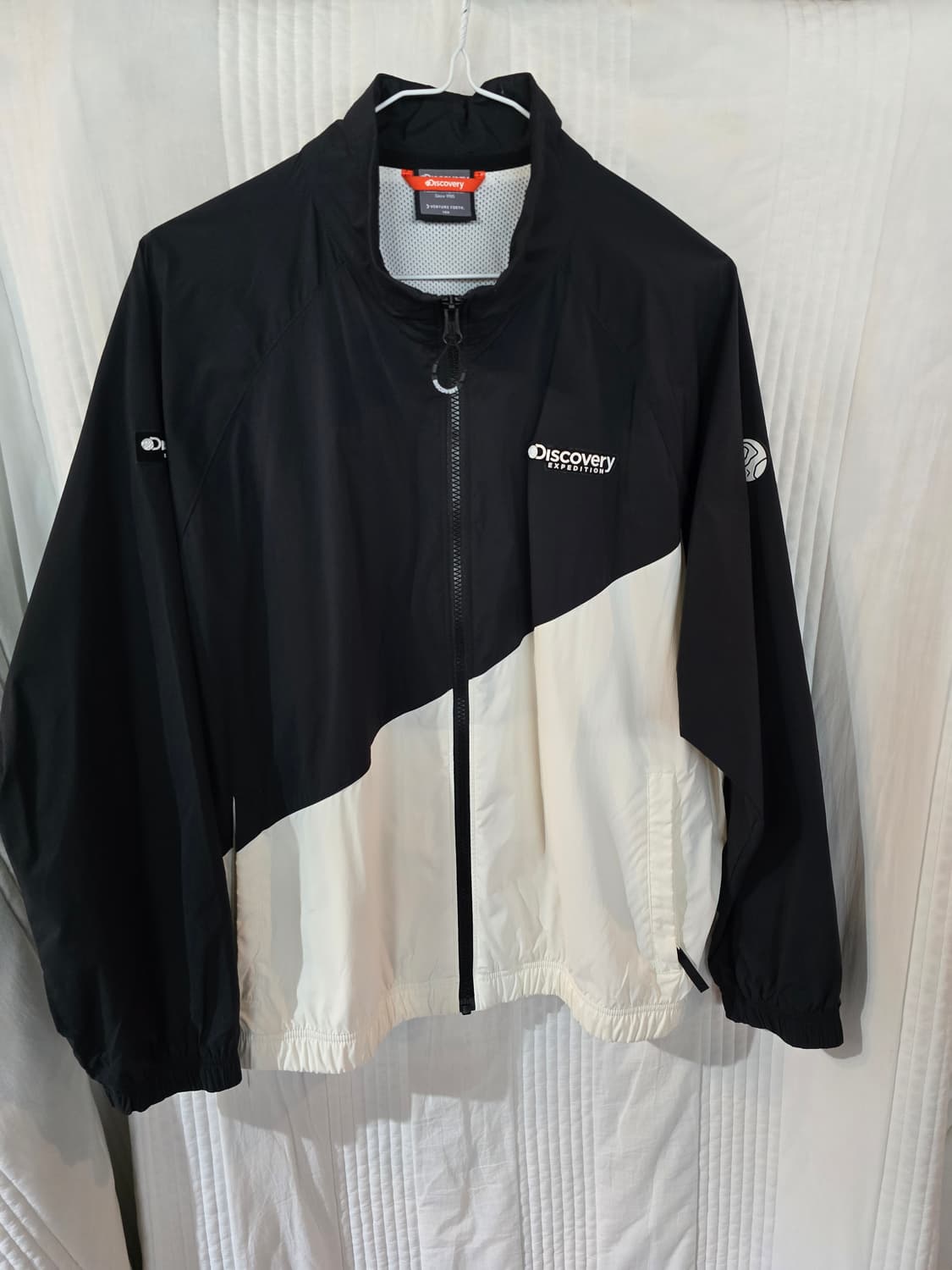 디스커버리 익스페디션 바람막이 상품이미지2
