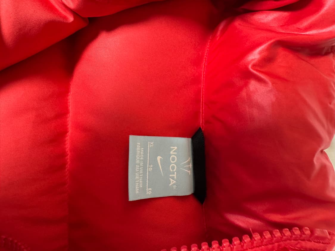 녹타 선셋 푸퍼 패딩 레드 XL사이즈 팝니다 상품이미지3