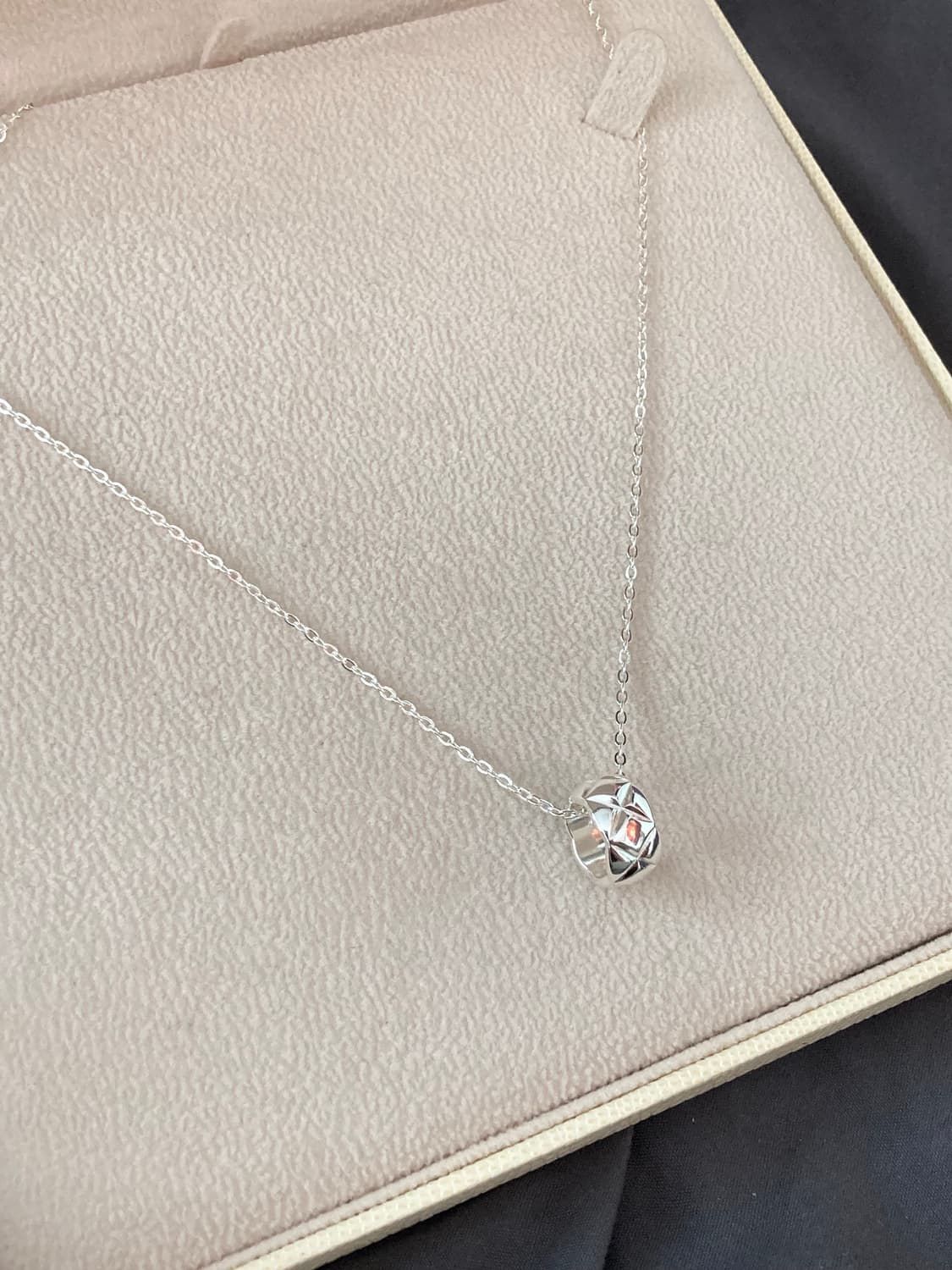 샤넬 코코크러쉬 은도금 목걸이 새상품 상품이미지1