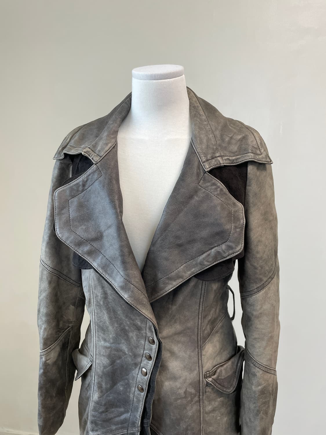 빈티지 그레이 워시드 레더 롱 트렌치 양가죽 코트 J03917 상품이미지4