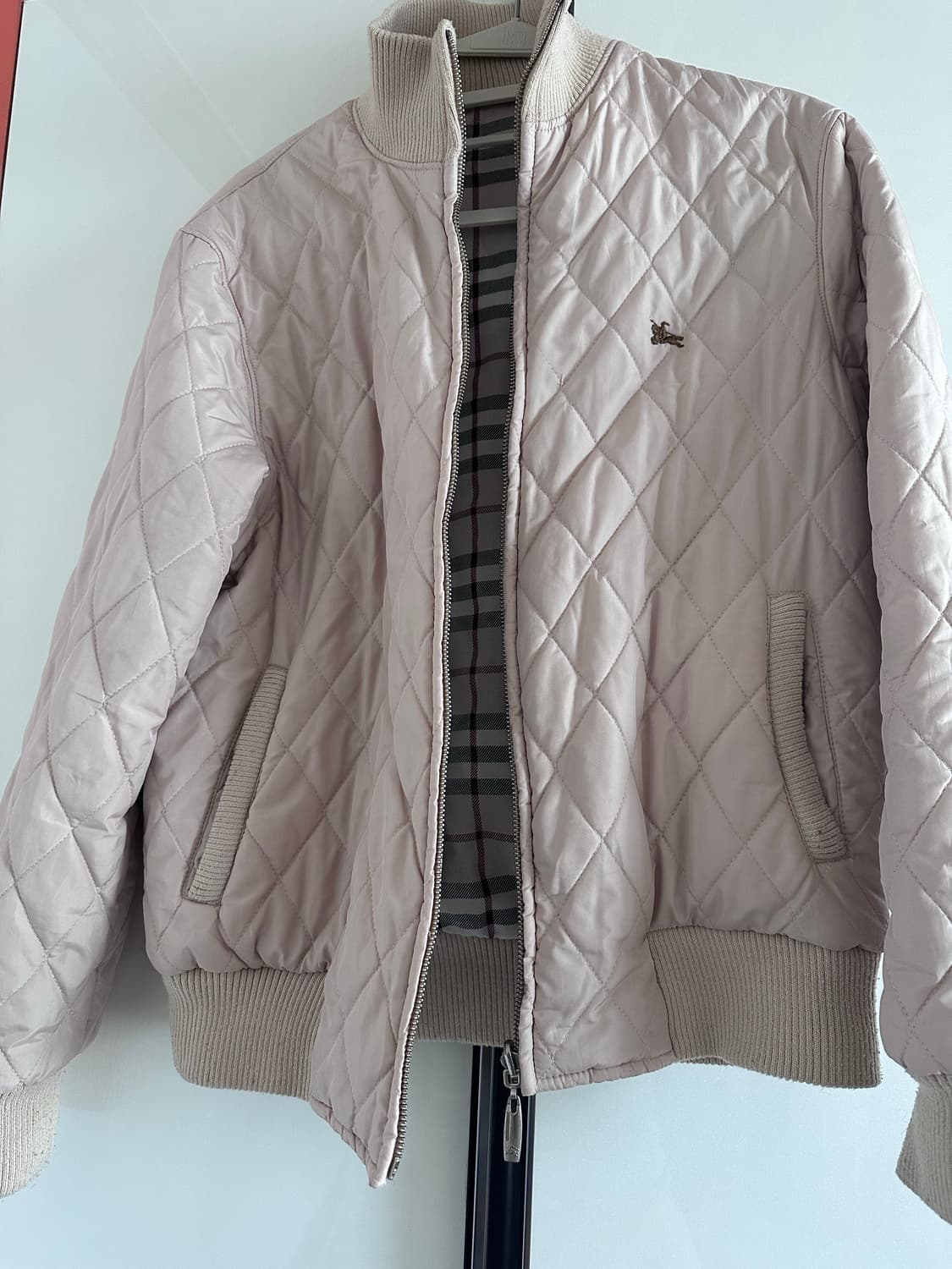 버버리 퀼팅 패딩 리버서블 m 상품이미지1