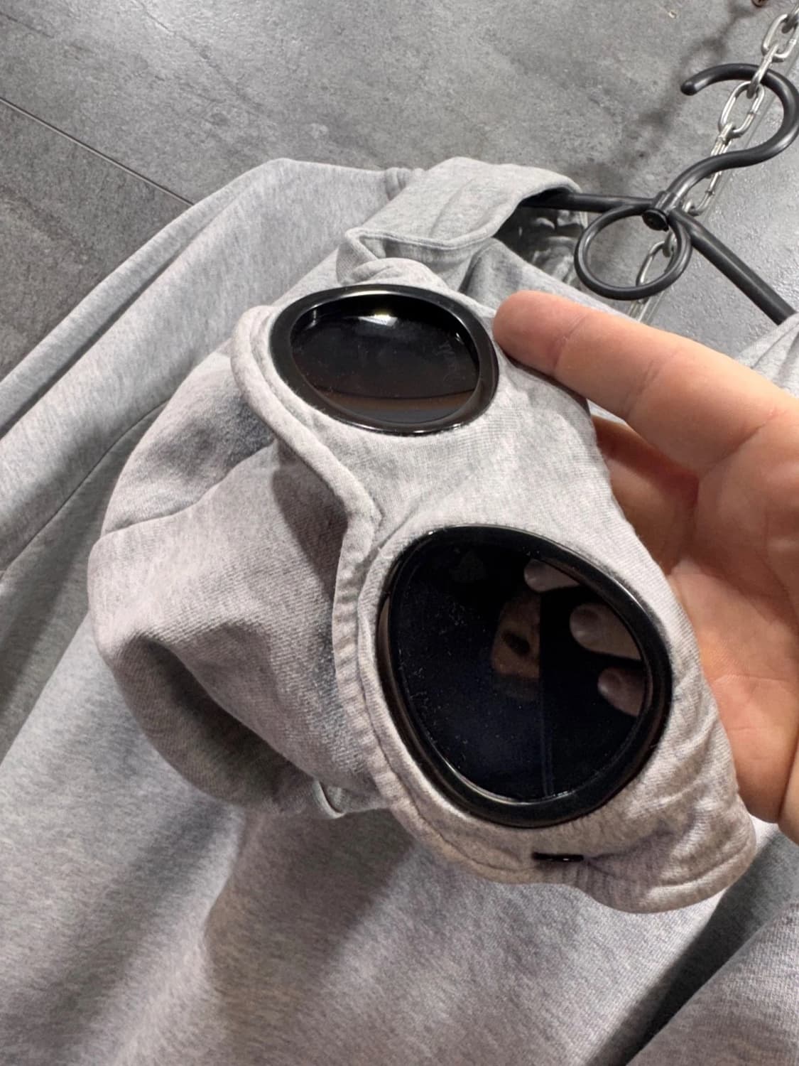 C.P. 컴퍼니 고글 후드 집업 상품이미지3