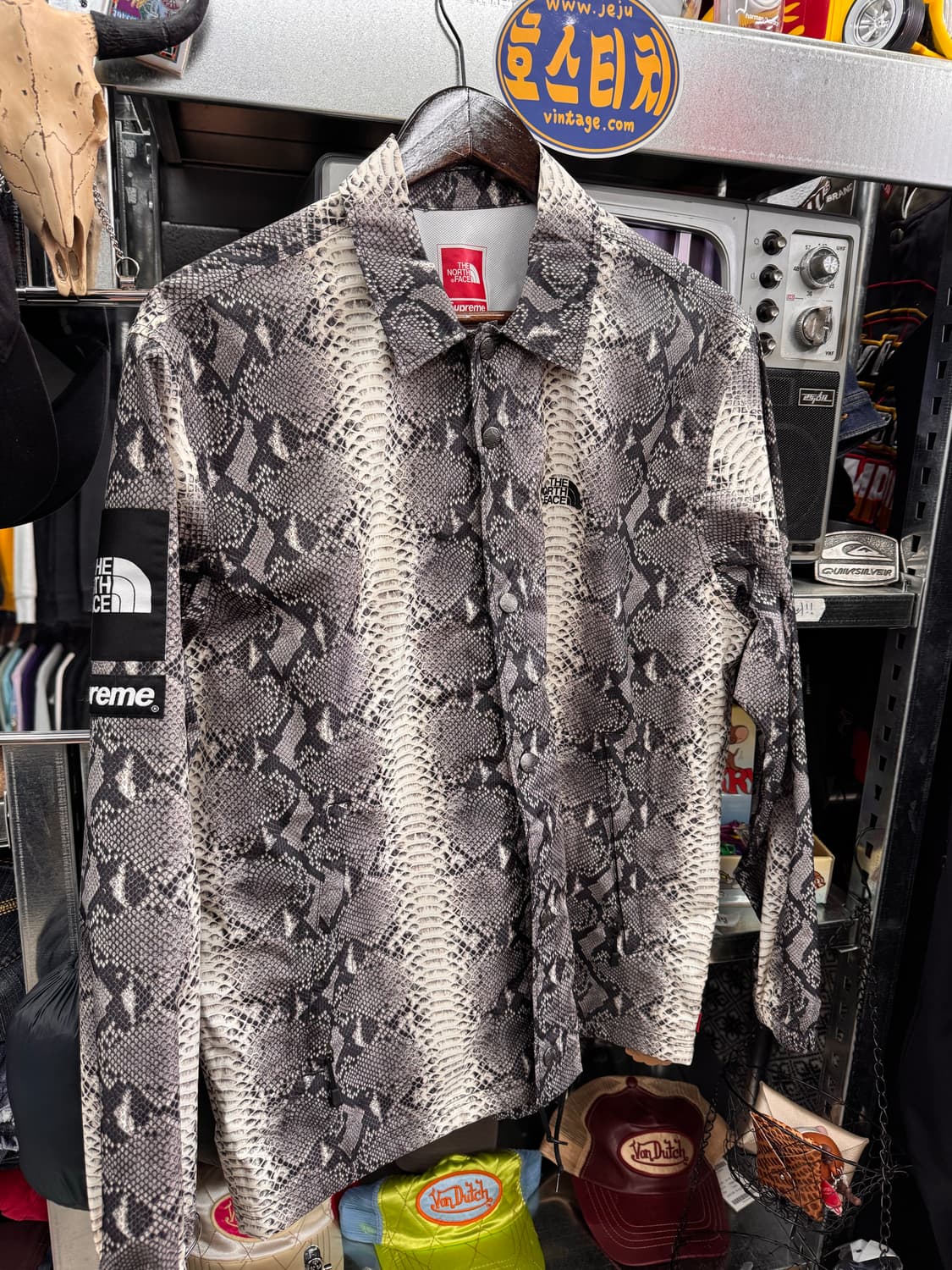 슈프림 노스페이스 스네이크 뱀피 상품이미지1