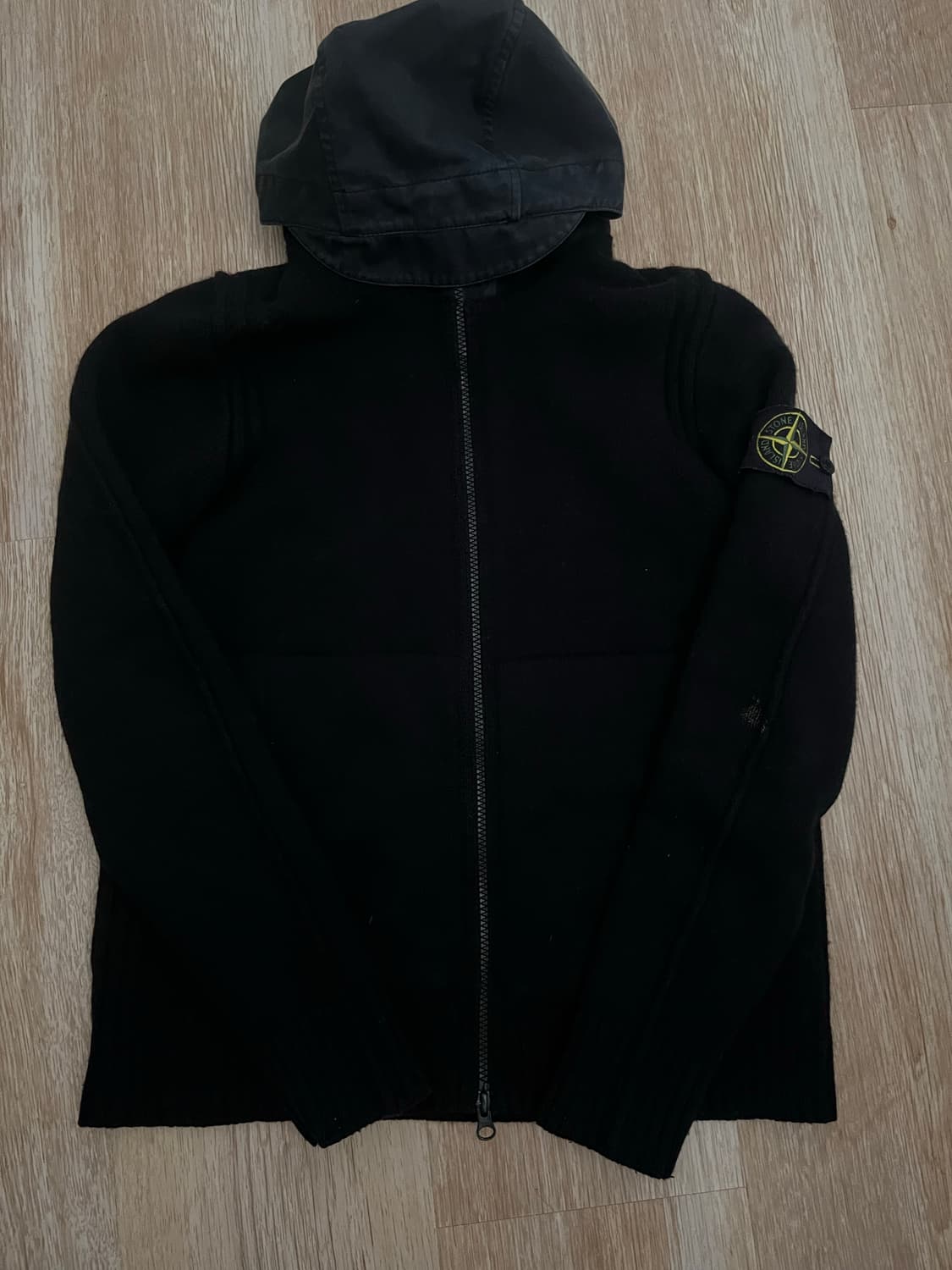 스톤아일랜드 니트집업 상품이미지1