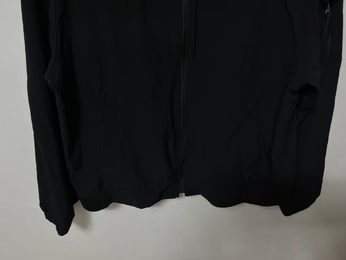 110 Feltics 펠틱스 스판 루즈핏 바람막이 자켓 정품 상품이미지3