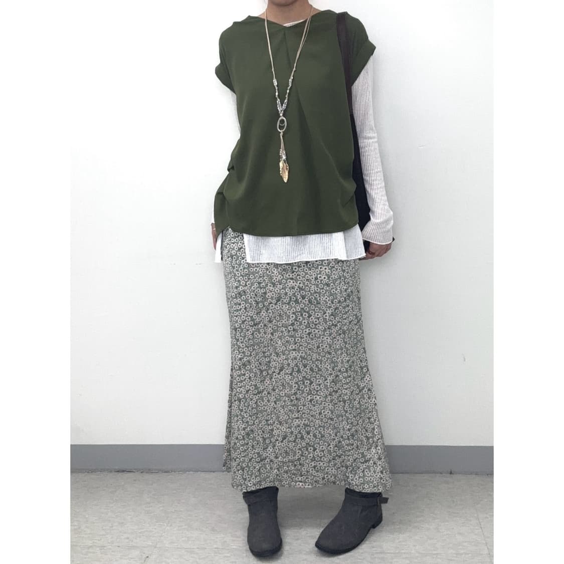 빈티지 카키 플리츠 반팔 상품이미지10