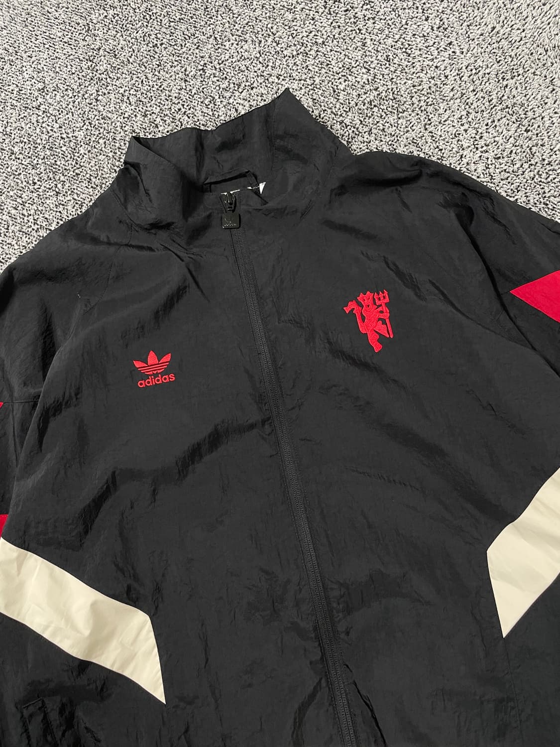 빈티지9. 아디다스 맨체스터 유나이티드 오리지널스 맨유 바람막이 트랙탑 상품이미지2