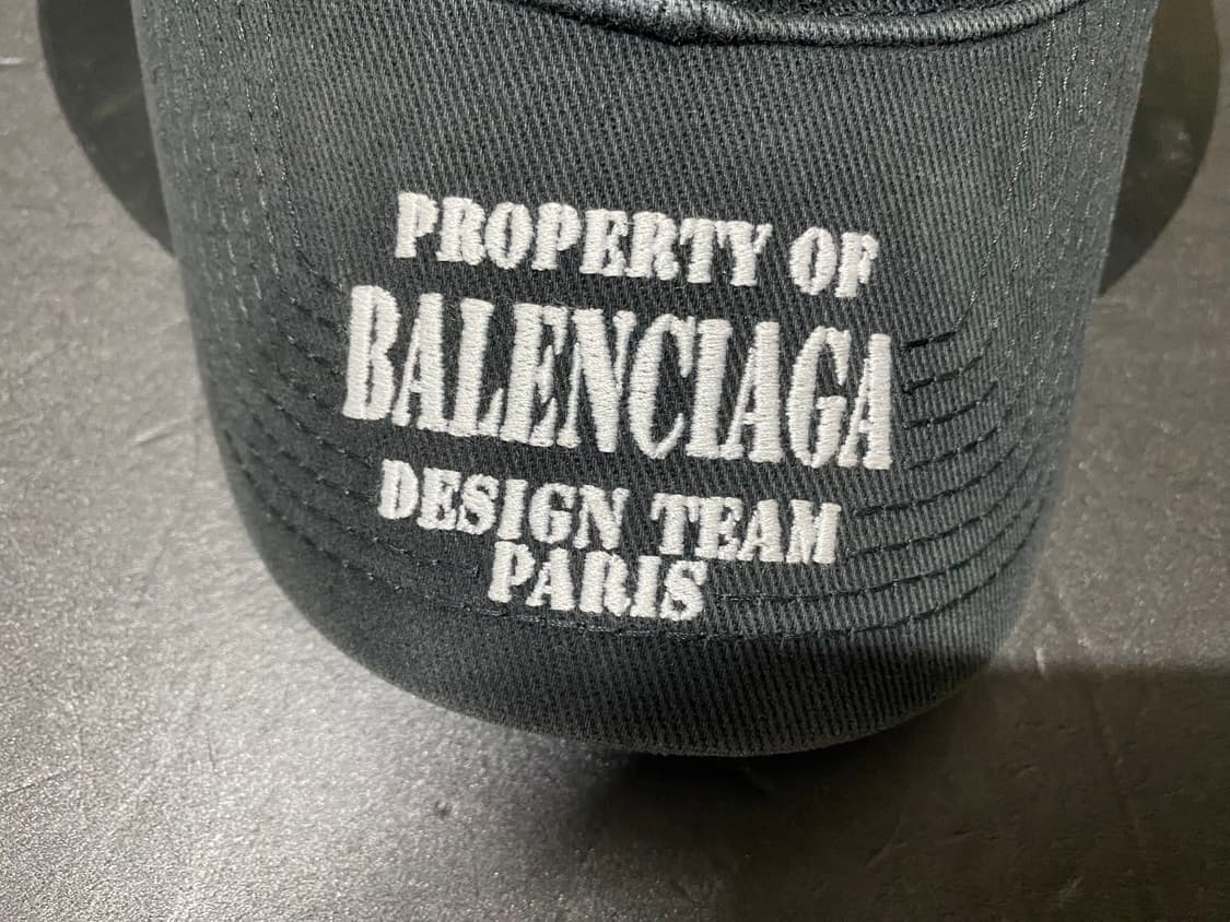 Balenciaga property cap볼캡 상품이미지2