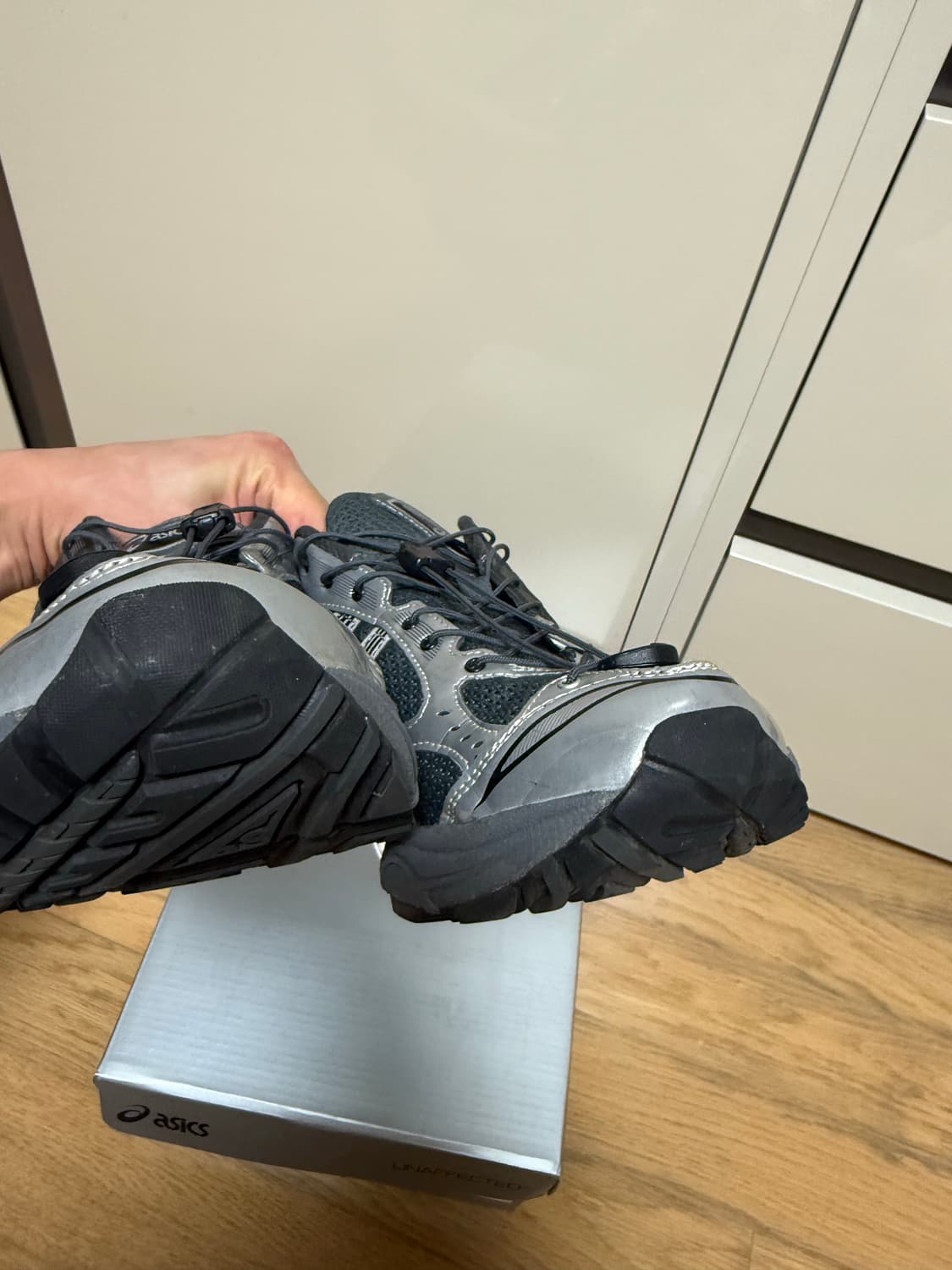 아식스 x 언어펙티드 젤 카야노 14 실버문 270 상품이미지7