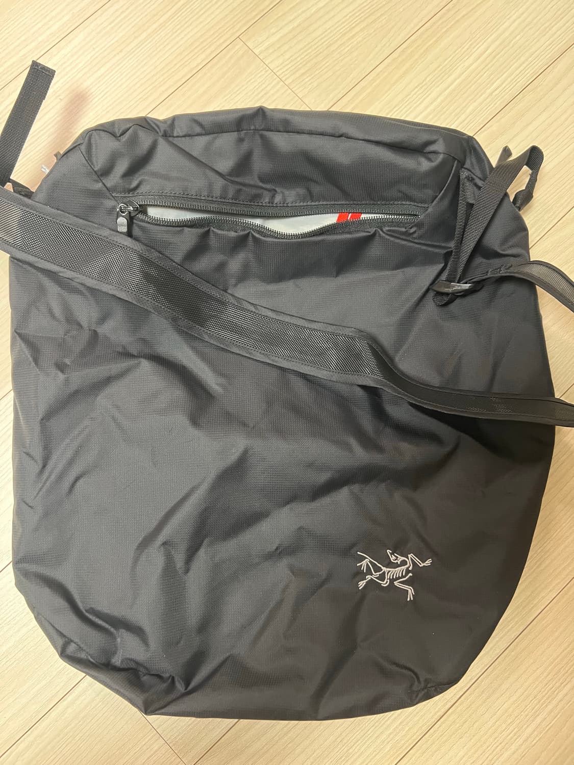 아크테릭스 헬리아드12L 토트백 상품이미지2