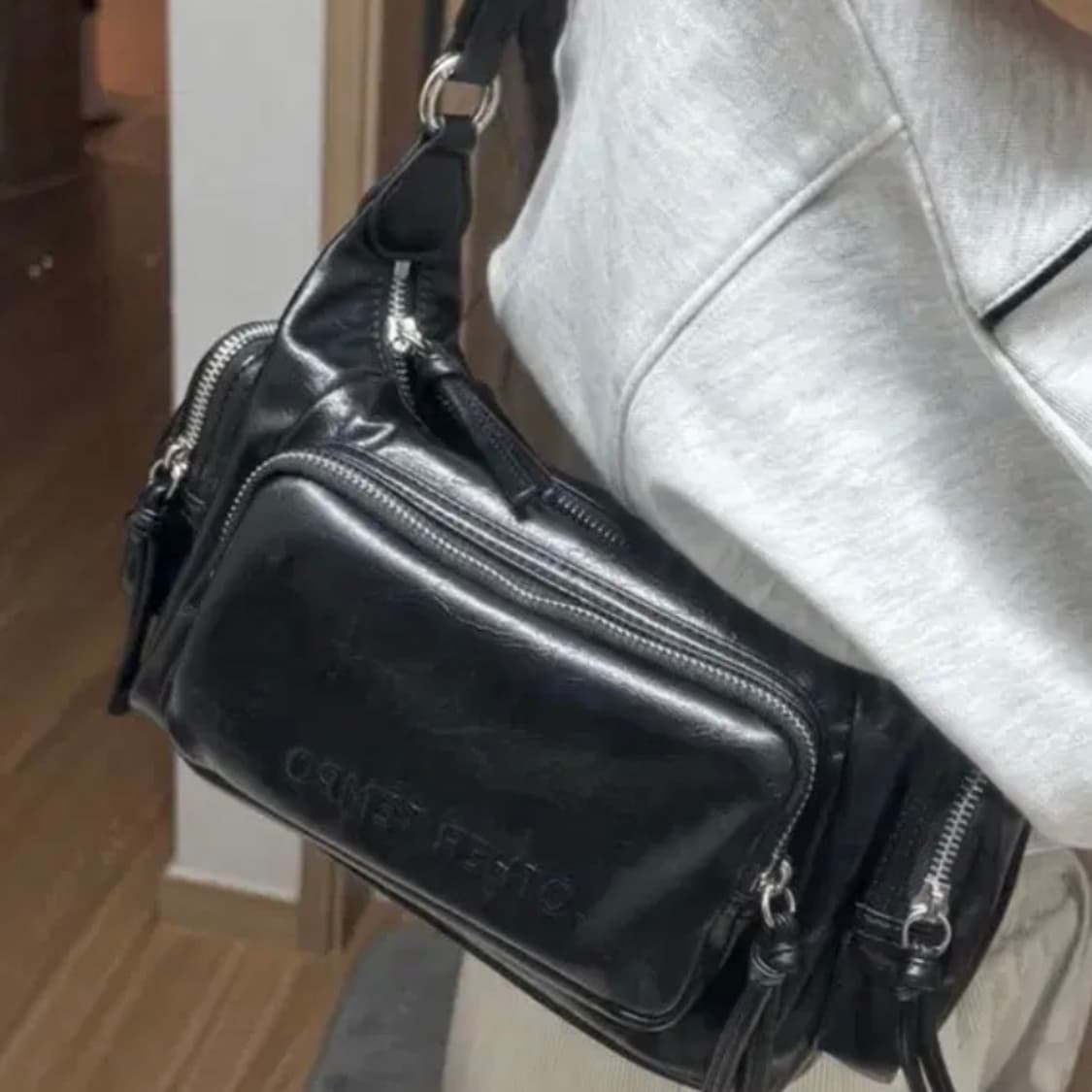 아더템포 capo bag 카포백 블랙 상품이미지4