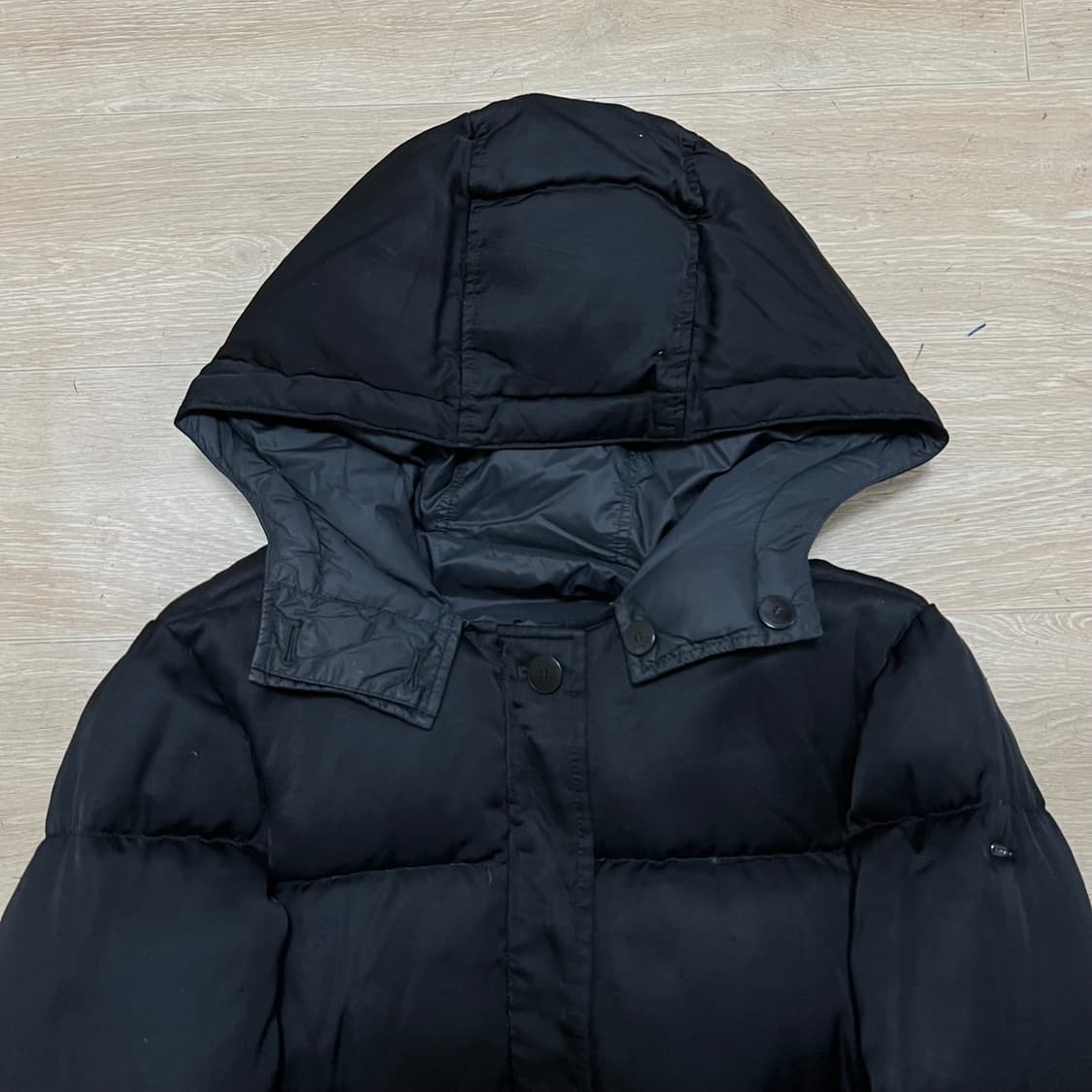 알마니 아르마니 진스 여성 덕다운 후드 푸퍼패딩 점퍼 [블랙] 40 상품이미지2