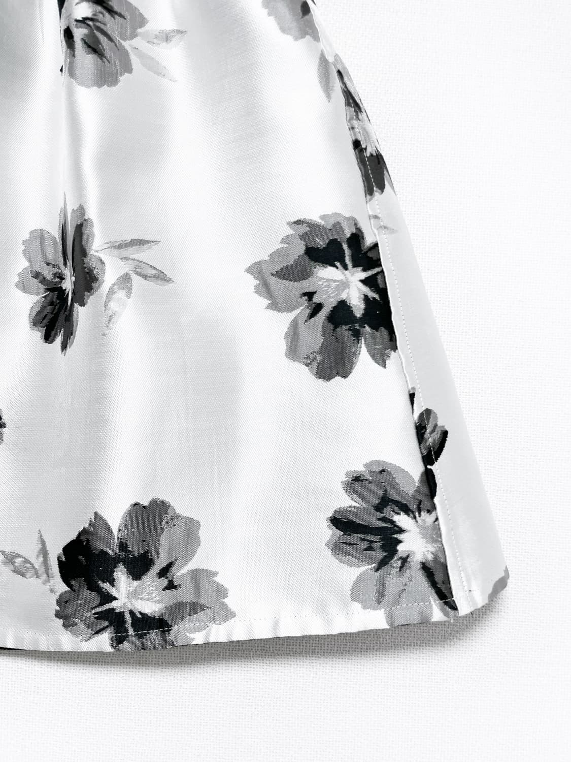 Reversible Satin Flower Skirt 상품이미지7