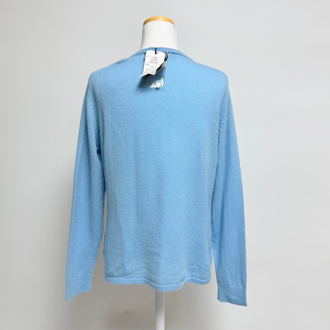 [캐시미어 100% 새상품] 하늘색 라운드 가디건 M-L 상품이미지3