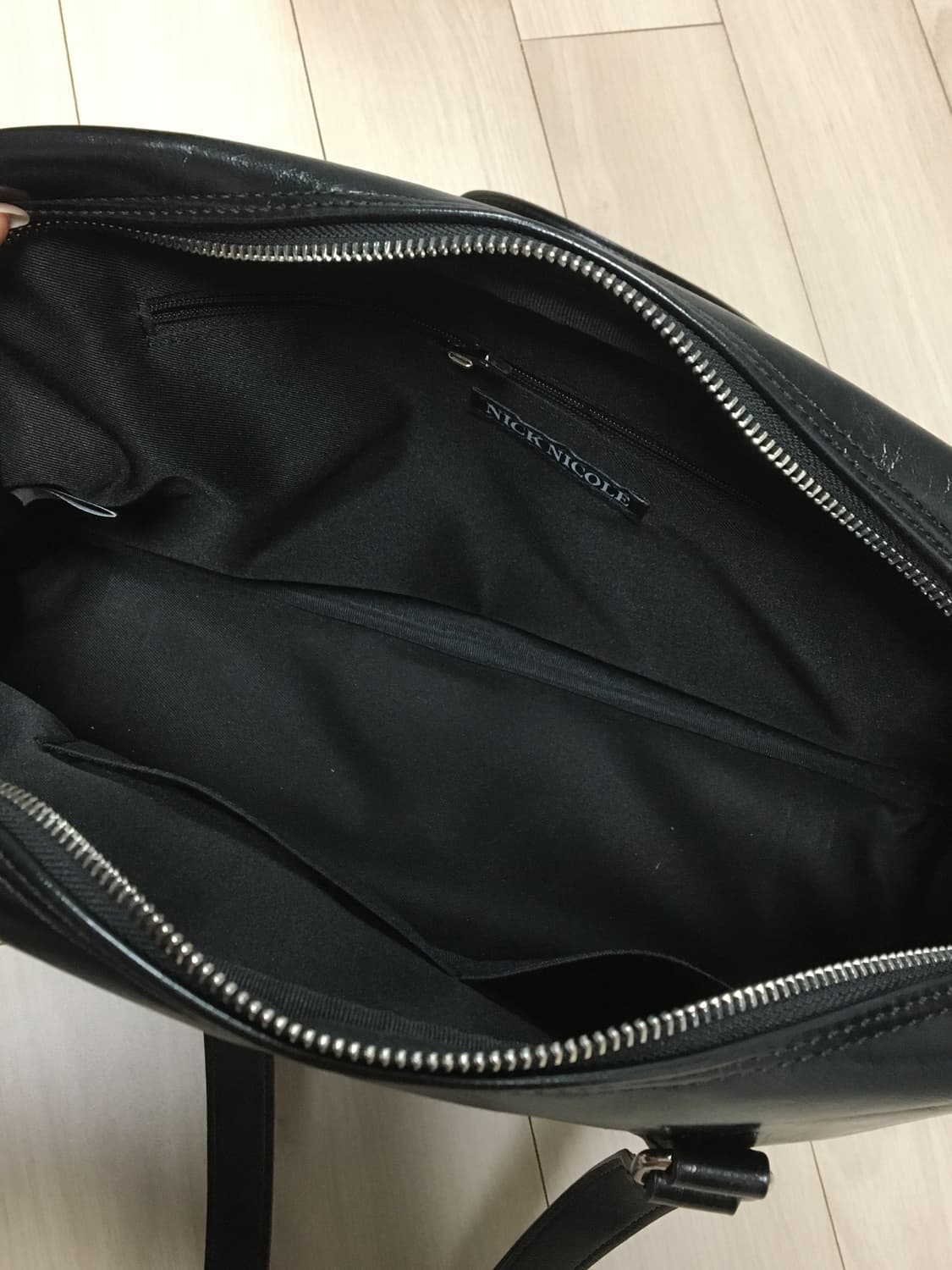 닉앤니콜 블랙 숄더백 (크리스탈 보스턴백) 상품이미지5