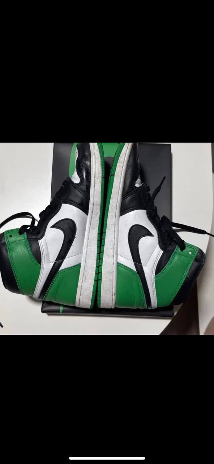 조던1레트로 하이 og 블랙앤 럭키 그린 상품이미지4