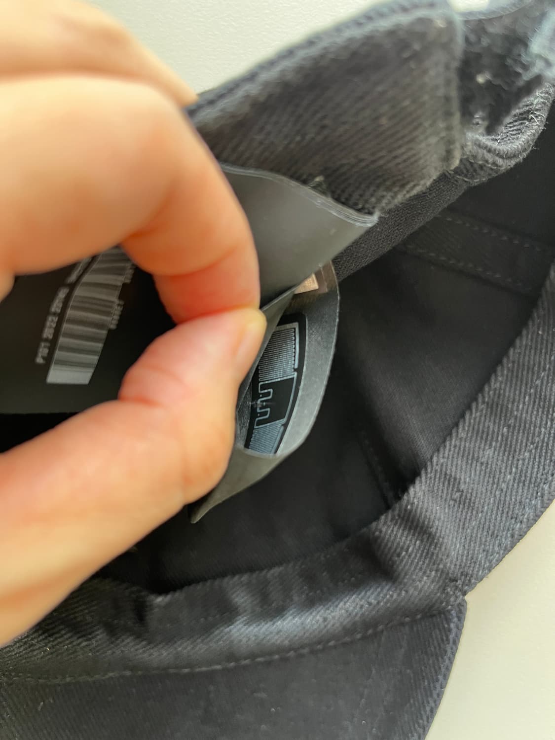 미우미우 볼캡 블랙 장원영 모자 M 팔아요 상품이미지10