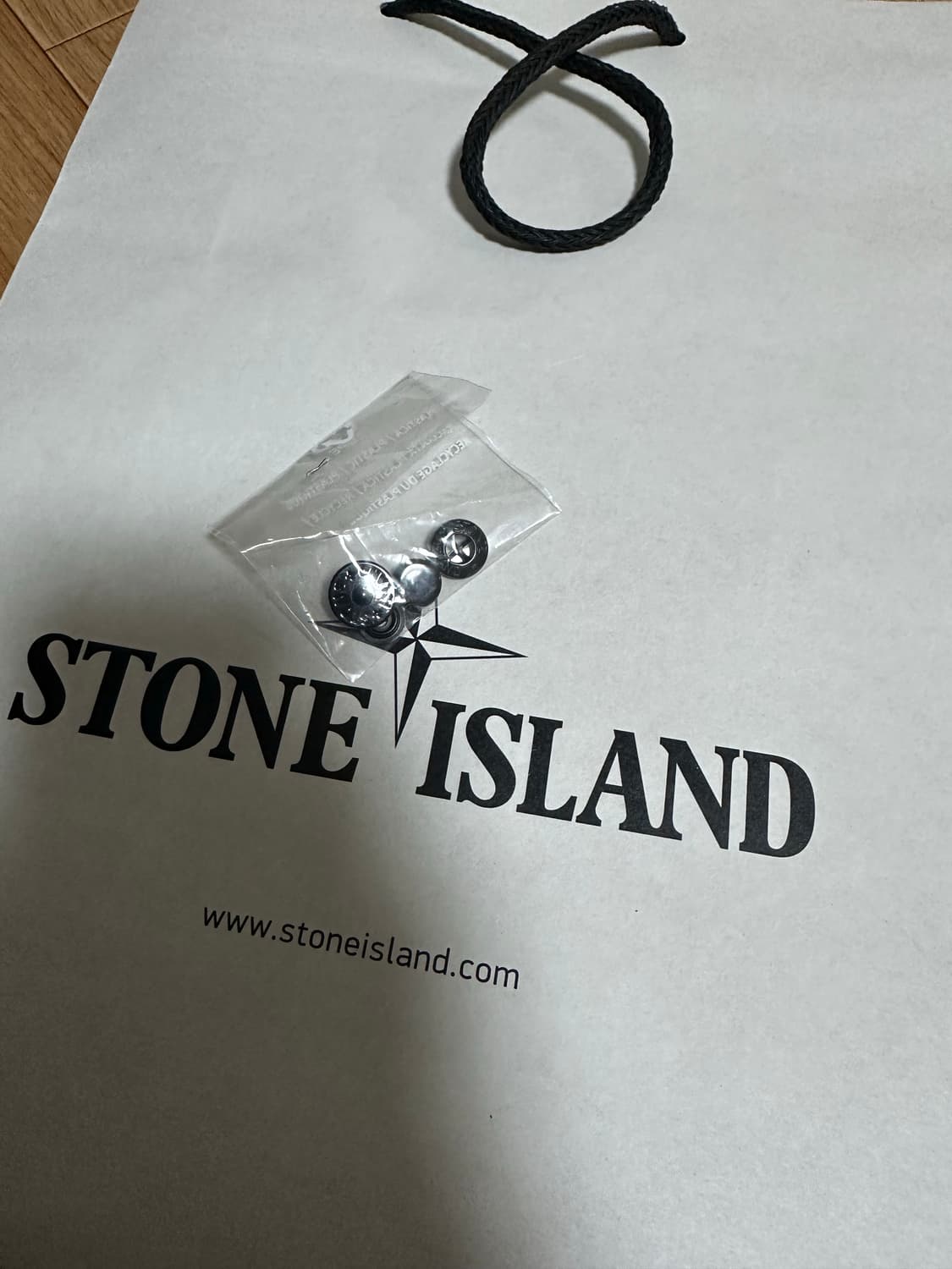 스톤아일랜드 룸우븐 패커블 M사이즈 경량패딩 새상품 판매 상품이미지6