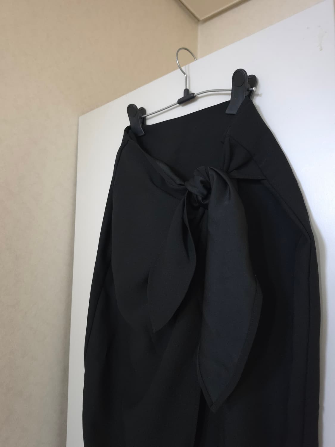 새상품)앤아더스토리즈 랩 롱 스커트 상품이미지2