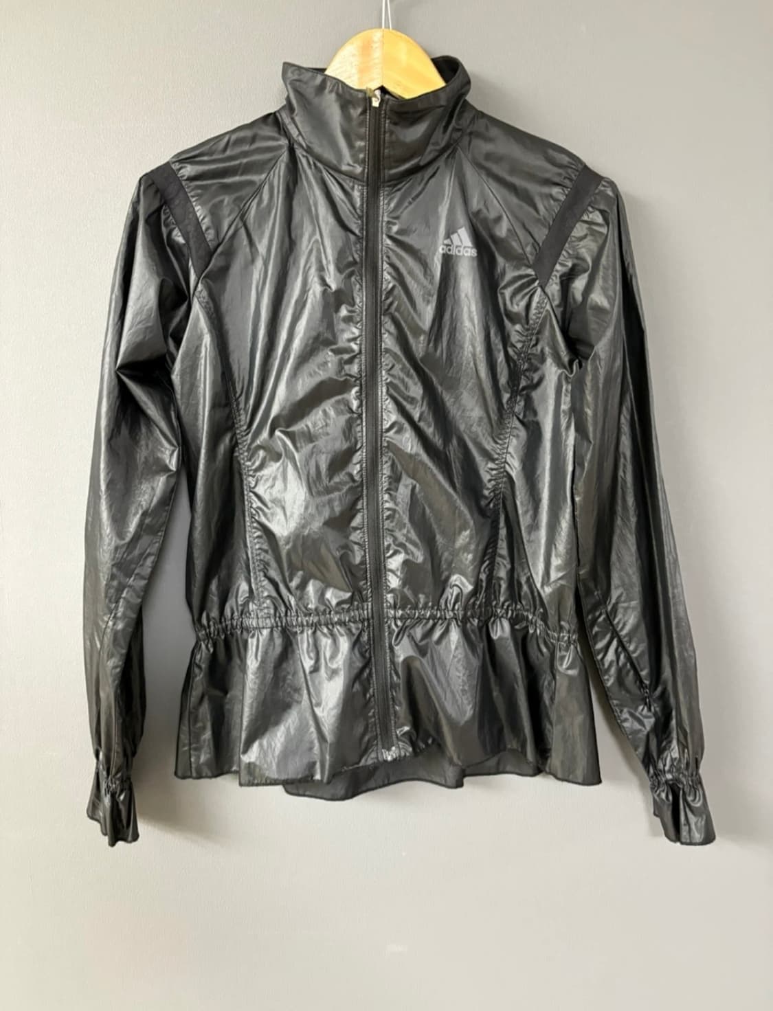 도쿄매장구매 아디다스 여성 바람막이  상품이미지1