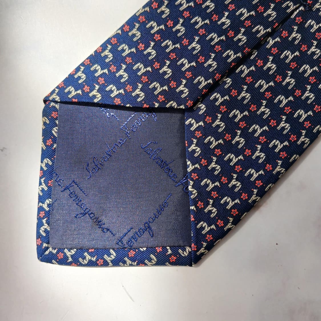 살바토레 페라가모 네이비 얼룩말 패턴 넥타이 8.8cm A등급 E957 상품이미지6