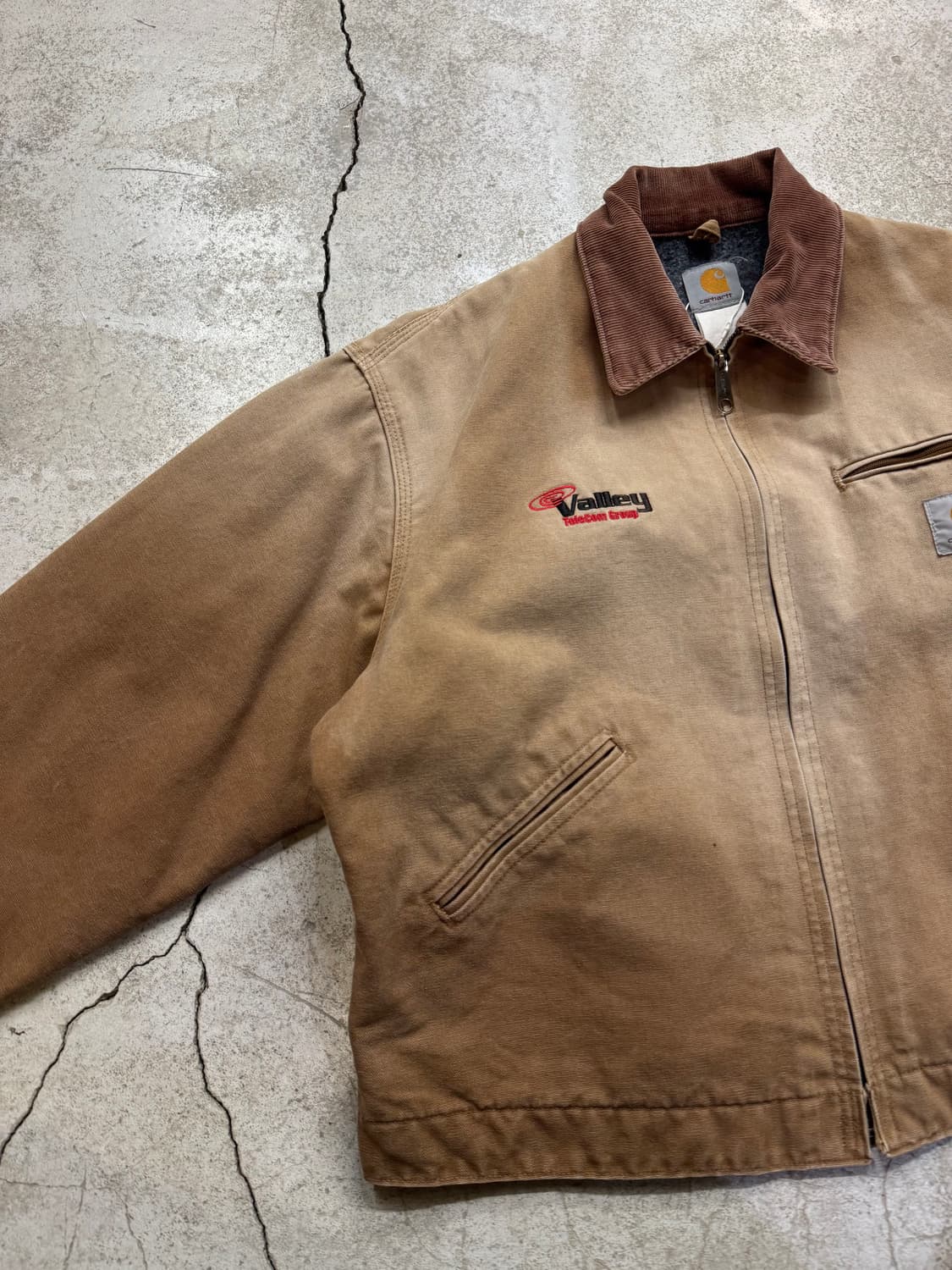 칼하트 J01 디트로이트 워크자켓 상품이미지2