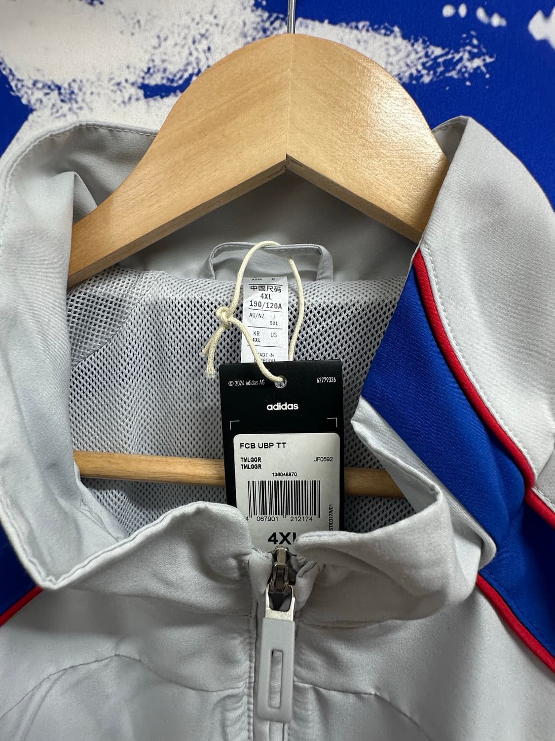 새상품 아디다스 바이에른뮌헨 오버핏 바람막이4xl 상품이미지4