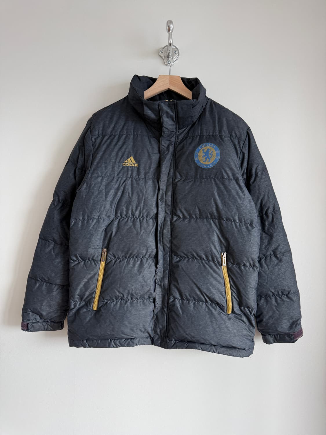 아디다스(adidas) 첼시 다운 패딩 상품이미지1
