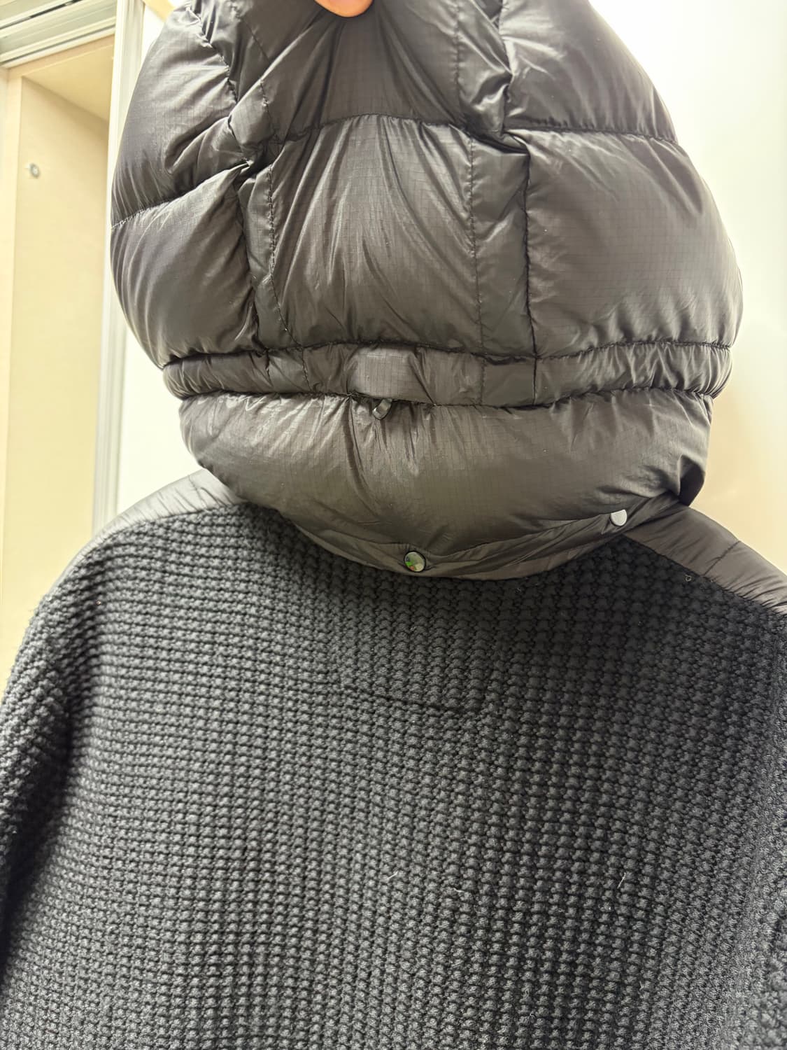 Cp컴퍼니25fw 니트패딩 L사이즈 상품이미지3