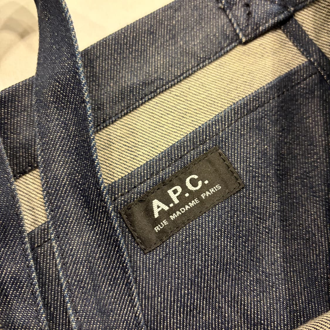 A.P.C 아페쎄 데님 토트백 블루 상품이미지4