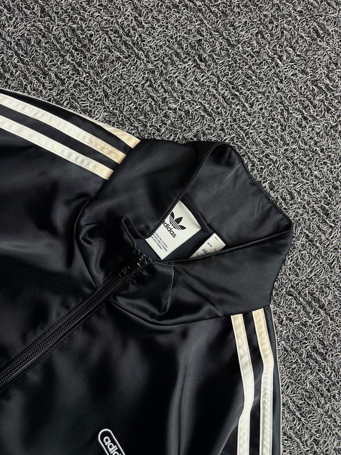 아디다스 신형 박시핏 사틴 트랙탑 져지 블랙 2902 상품이미지3