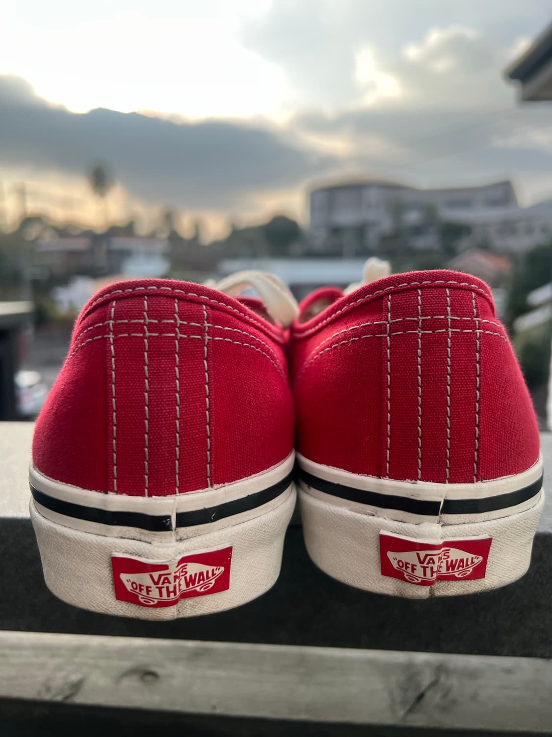 반스 어센틱 44 DX 애너하임 팩토리 레이싱 레드 상품이미지2