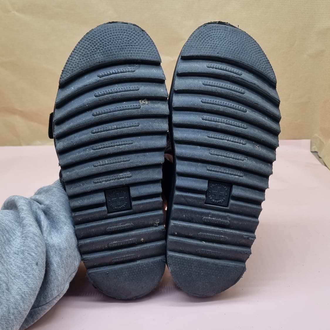 닥터마틴 마일즈샌들 230 상품이미지3