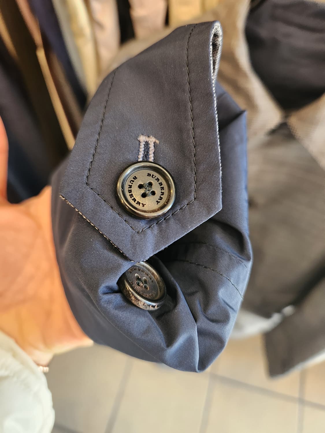 버버리 런던 체크 리버시블 남성 코트 상품이미지8