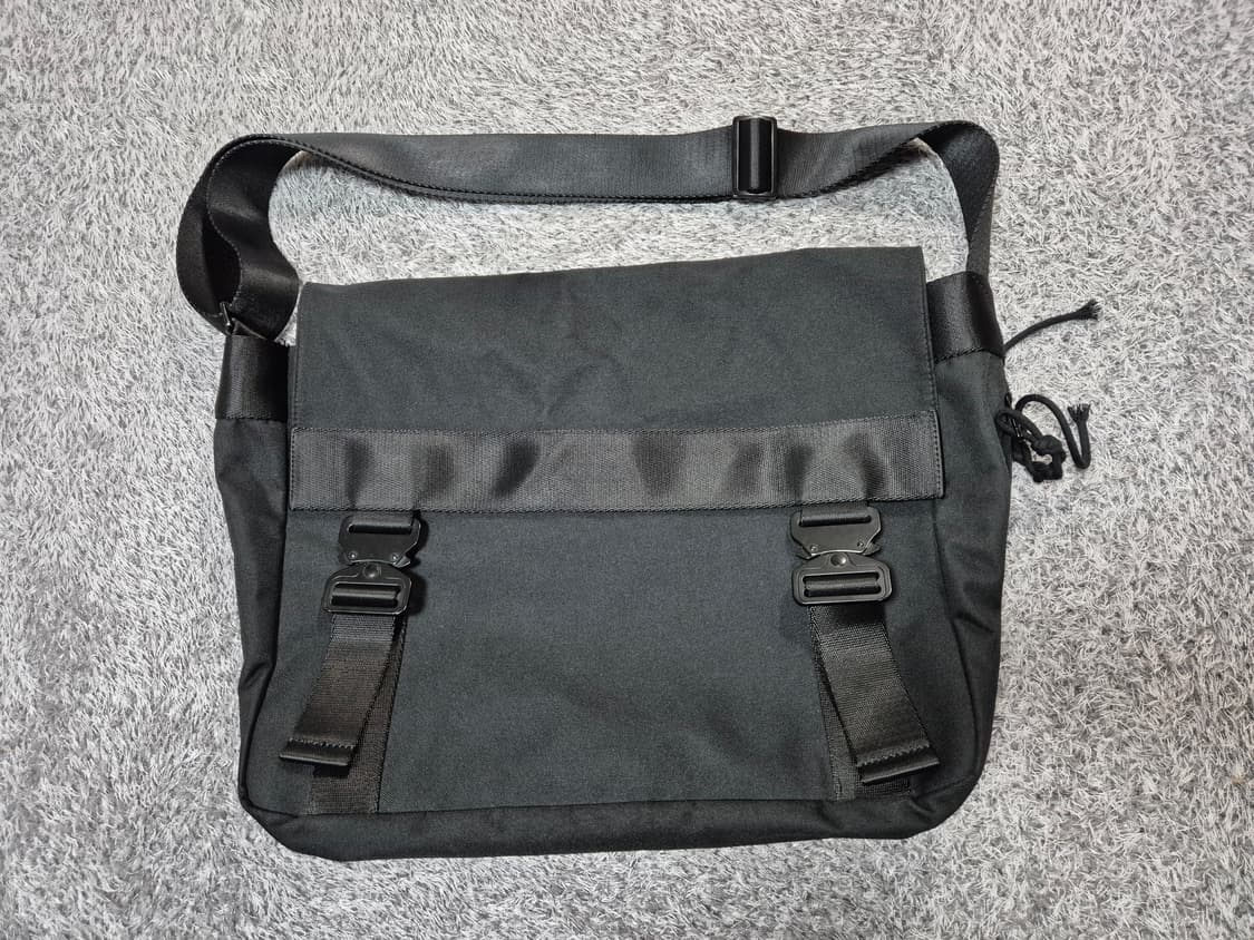 메종미네드 투버클 메신저백 상품이미지1