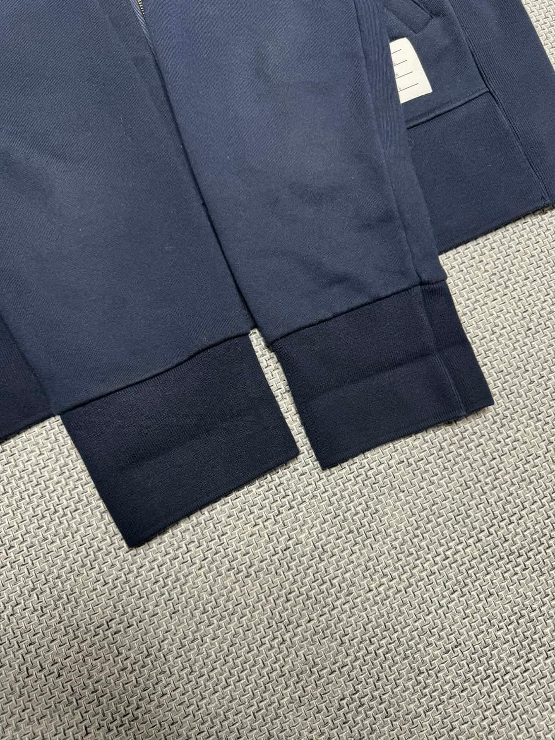 톰브라운 후드집업 상품이미지3